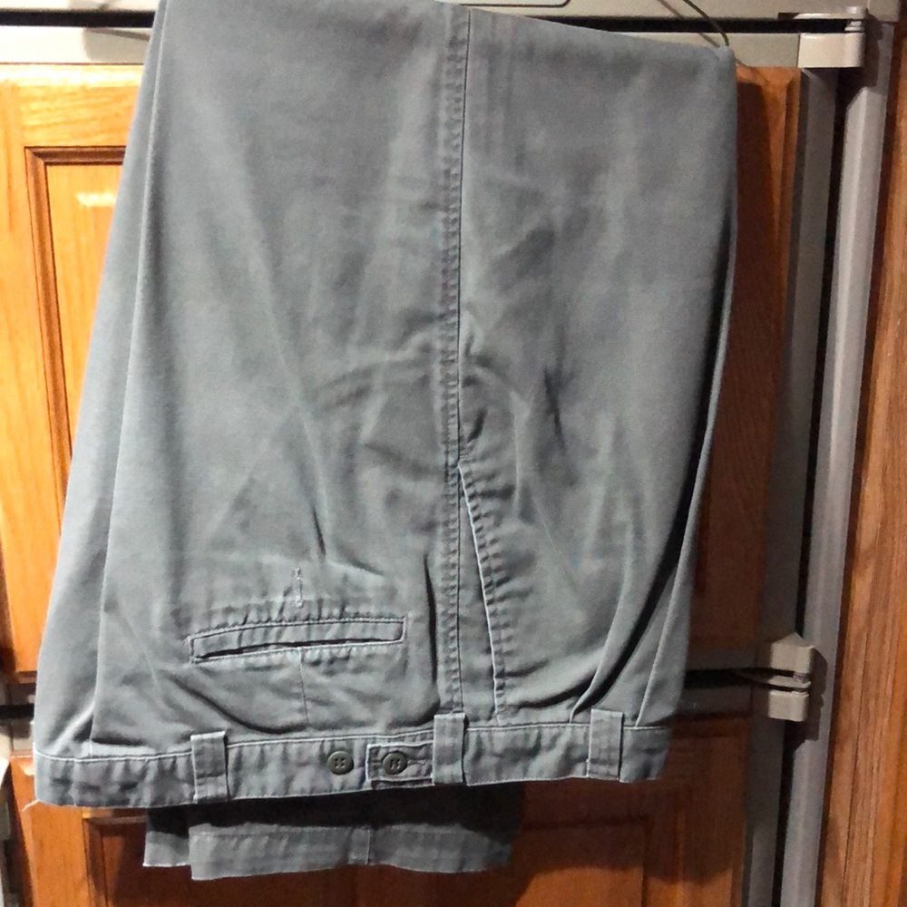 Dockers Mens Trousers 34x30”Army Green Pleated front‎